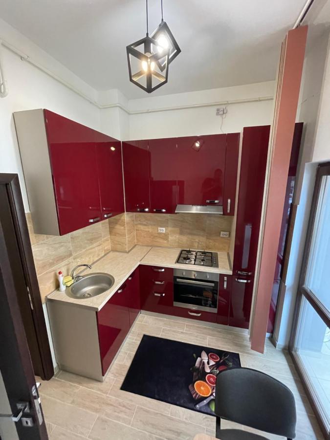 D&M Apartaments Яш Екстериор снимка