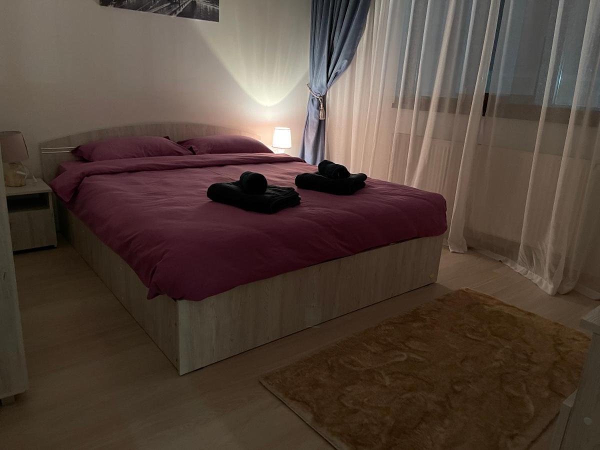 D&M Apartaments Яш Екстериор снимка